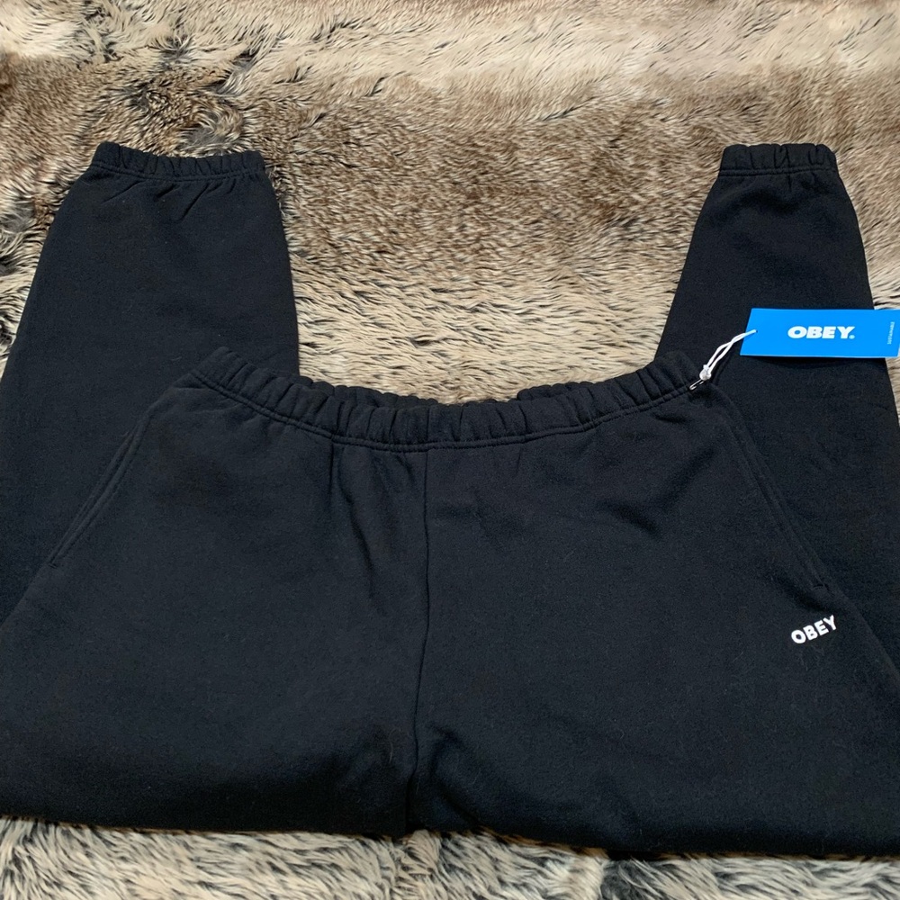 OBEY ESTABLISHED
WORKS BOLD SWEATPANT SIZE XL NWT